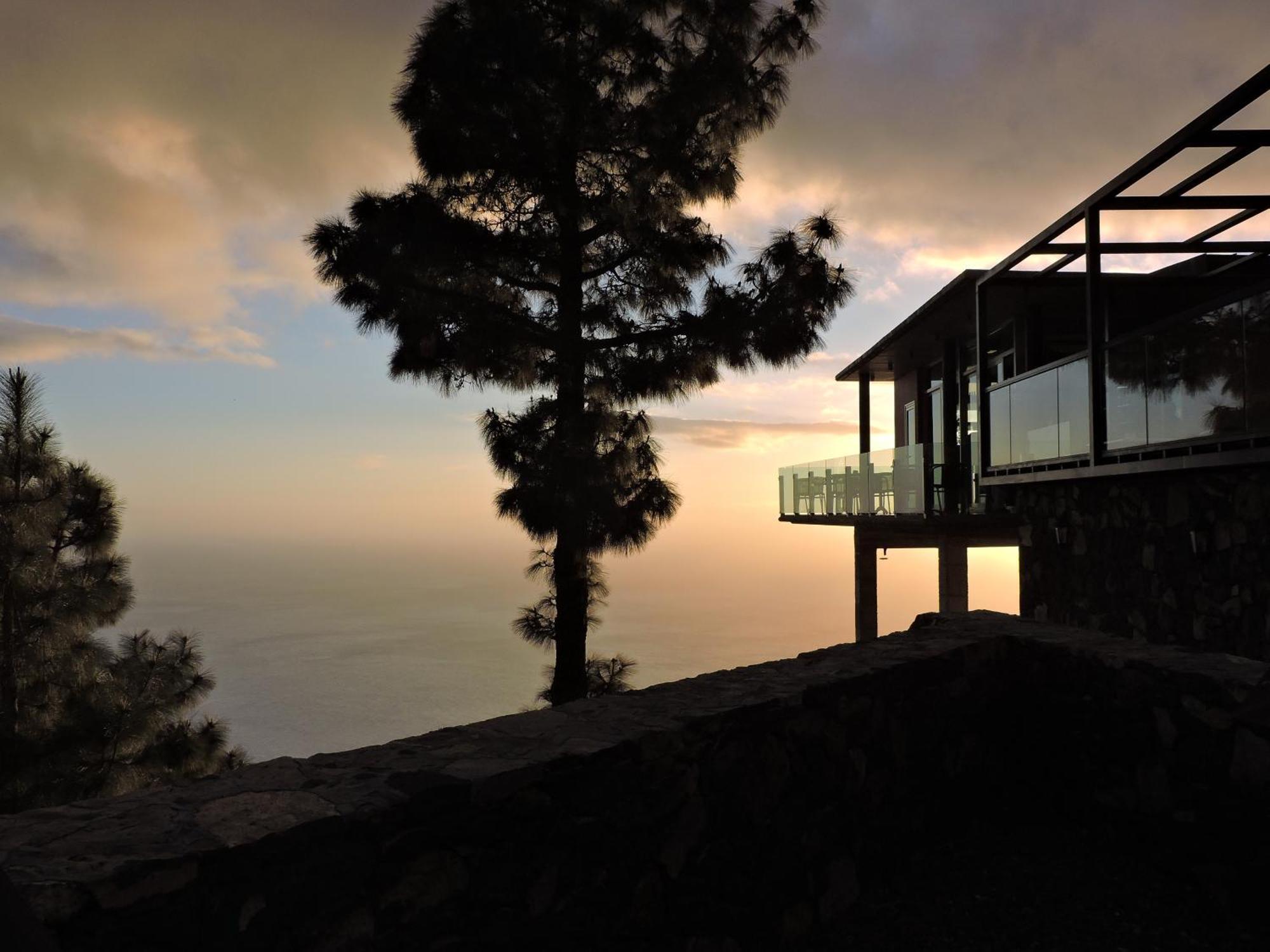 Apartamento Los Guirres Tazacorte Bagian luar foto